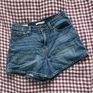 Levi’s 80s Mom Shorts | 30” waist | Denim